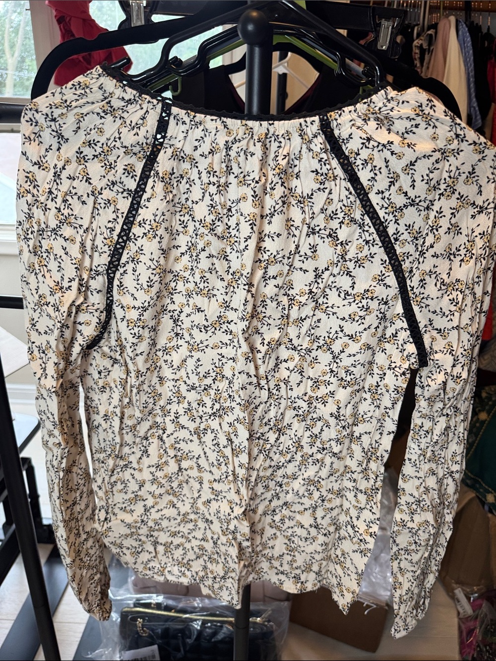 cupcakes & cashmere Floral Peasant Blouse - Picture 5 of 7